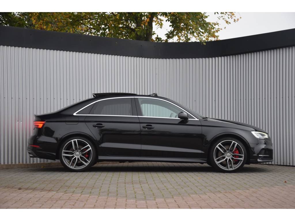 Audi A3 Limousine 2.0TFSI S3 quattro Pano/Leer/Matrix/Virt