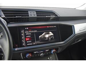 Audi Q3 35TFSI Advanced Sportstoelen/Navi/Trekhaak/Standka