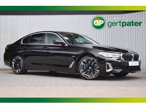 BMW 5-Serie 545e xDrive Business Plus LaserLED/HarmanKardon/Co