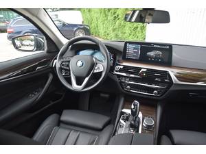 BMW 5-Serie 545e xDrive Business Plus LaserLED/HarmanKardon/Co