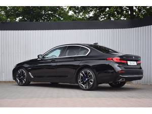 BMW 5-Serie 545e xDrive Business Plus LaserLED/HarmanKardon/Co