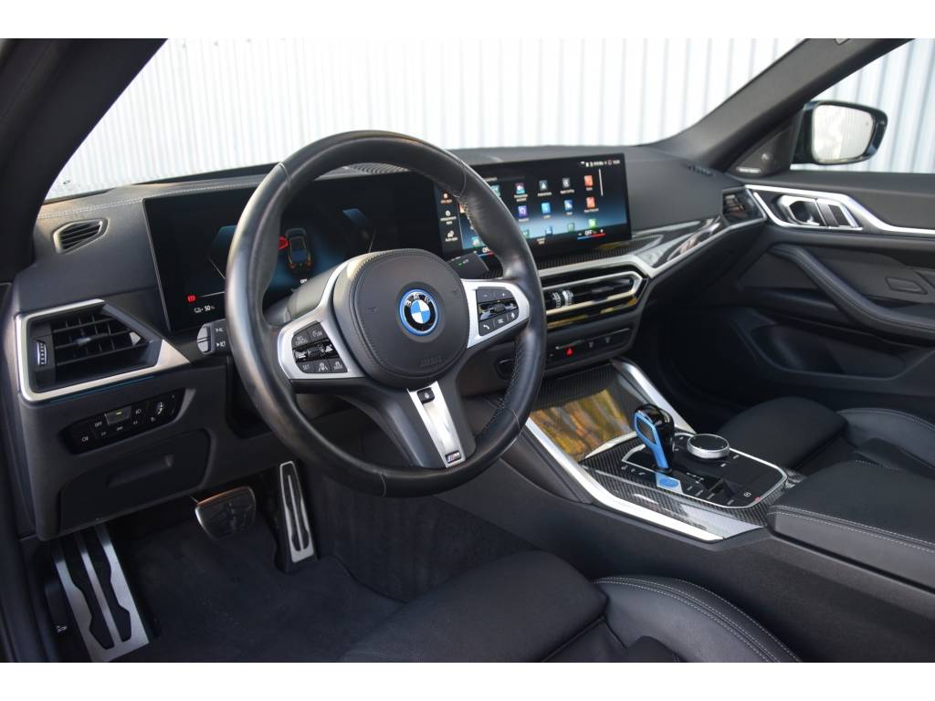 Bmw i4 eDrive40 M-Sport Pano/Carbon/20 Inch/Leer/LaserLED