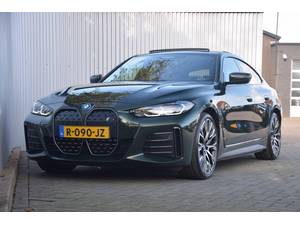 Bmw i4 eDrive40 M-Sport Pano/Carbon/20 Inch/Leer/LaserLED