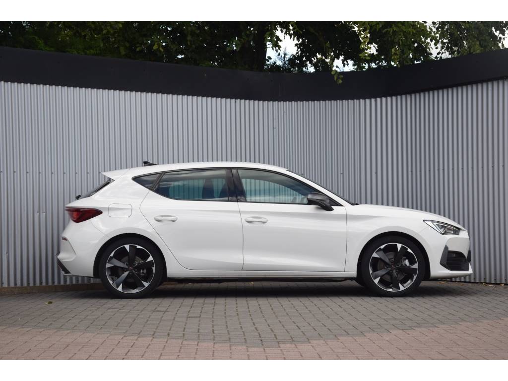 Cupra Leon 1.4 e-Hybrid Essential Limited Navi/LED/Keyless/Ad