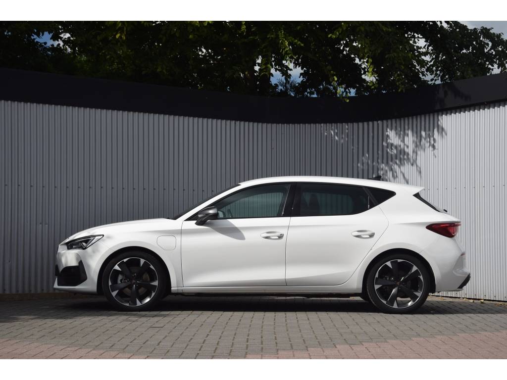 Cupra Leon 1.4 e-Hybrid Essential Limited Navi/LED/Keyless/Ad