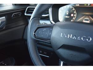 Lynk&Co 01 1.5 PHEV Plug-In Navi/Pano/Adaptive/Keyless/Camera