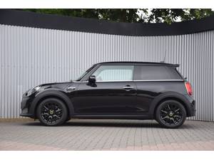 Mini Cooper Classic 33kWh LED/Navi/PDC/ Slechts 68km gereden!