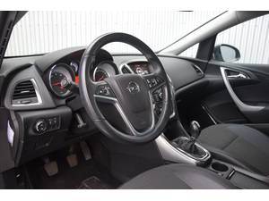 Opel Astra 1.4 Turbo Cosmo Trekhaak/Navi/PDC/Clima/Bluetooth