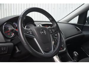 Opel Astra 1.4 Turbo Cosmo Trekhaak/Navi/PDC/Clima/Bluetooth