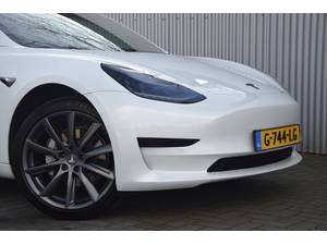 Tesla Model 3 Standard RWD Plus 60 kWh 19 Inch/Carbon afwerking/