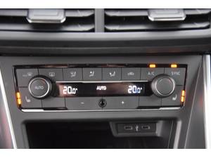 Volkswagen Polo 1.0 Comfortline ActiveInfo/LED/PDC/Navi/Clima