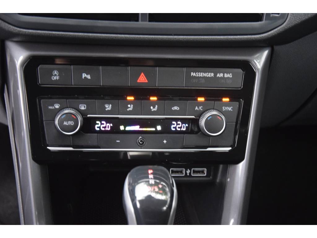 Volkswagen T-Cross 1.0TSI Style LED/Carplay/PDC/Clima