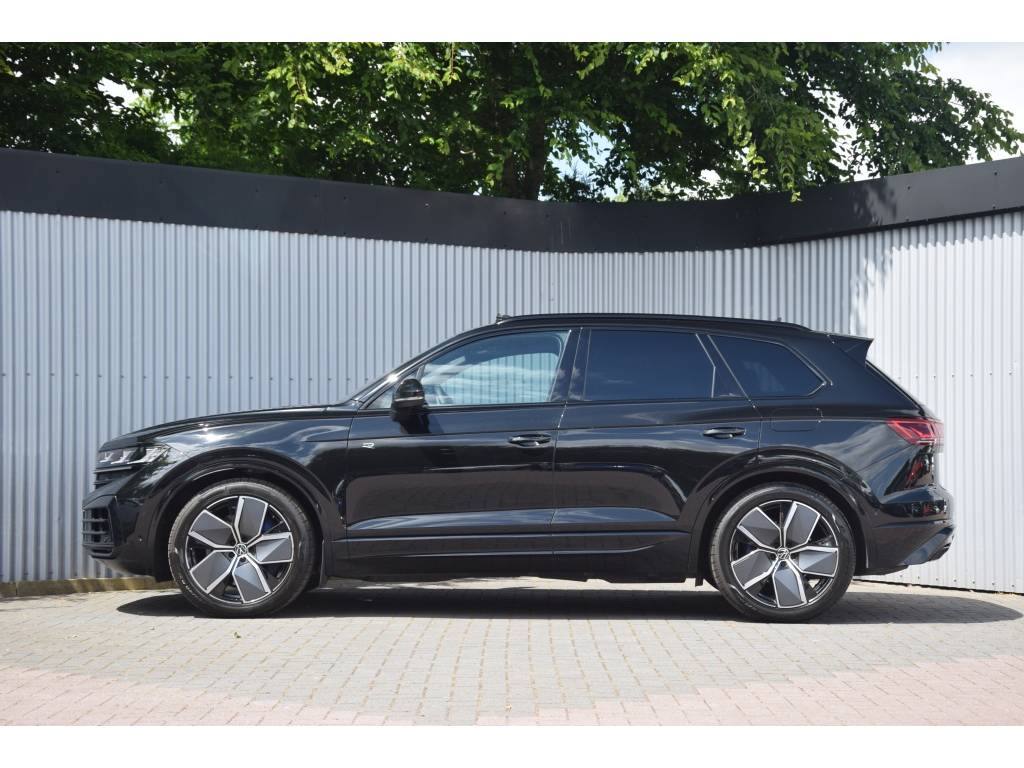 Volkswagen Touareg R 3.0TSI eHybrid Nieuw model/Full options